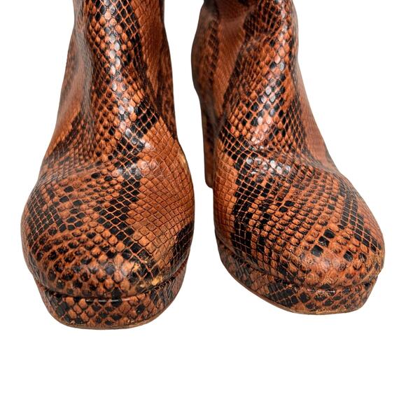 H&M Chunky Snakeskin Print Block Heel Ankle Boot Side Zip Height Size 8 1/2 - Picture 4 of 11